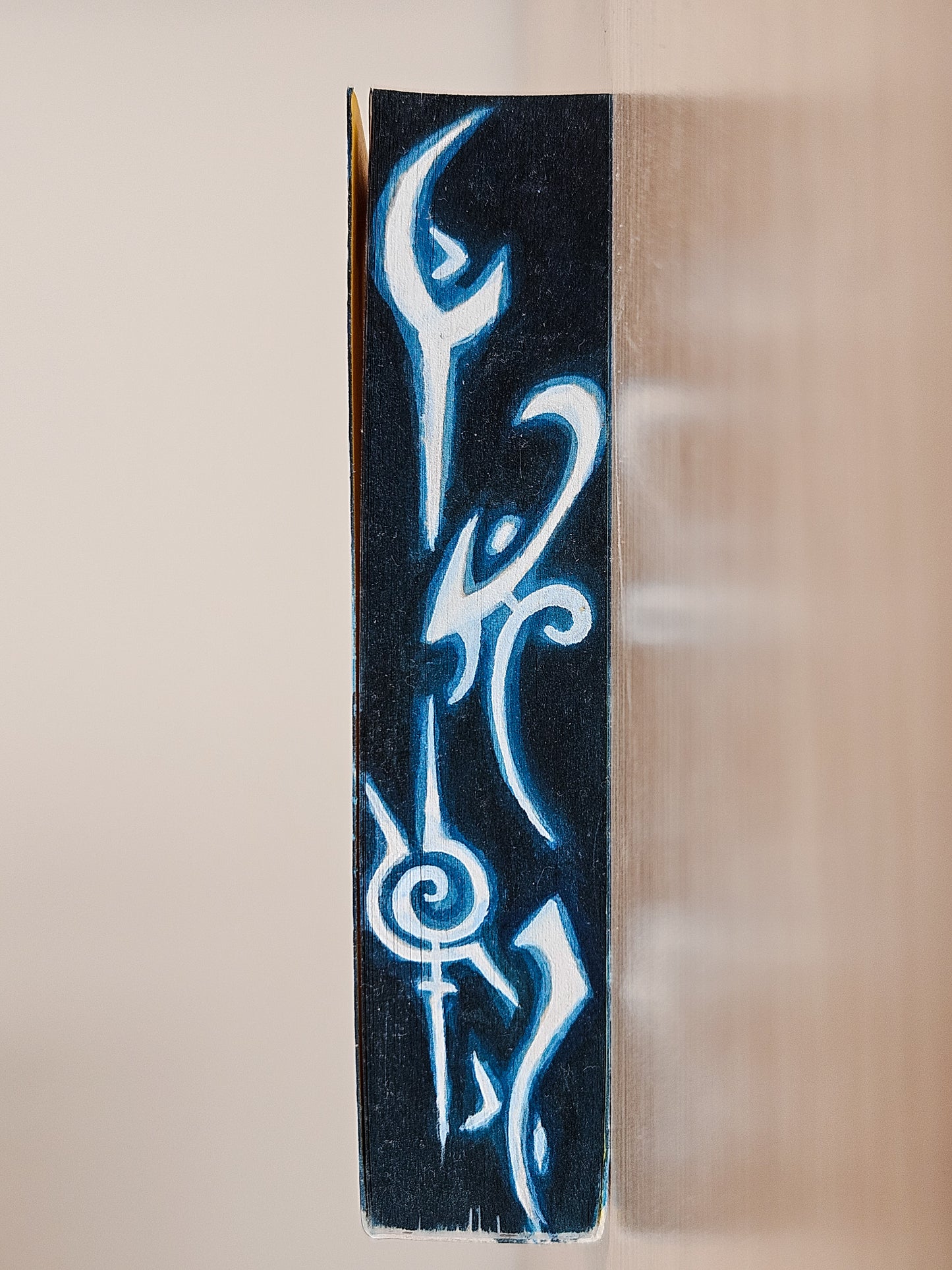 Throne of Glass Fore-edge Painting